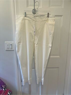 New Chicos White Jeans